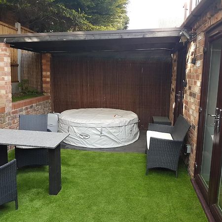 Villa 1, The Mews Derby Exterior foto